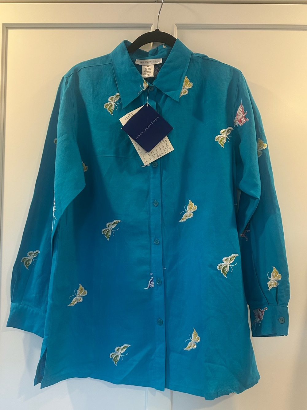 Whimsical Blue Linen Blend Button Up Blouse with Embroidered Butterfly Accents M - Picture 4 of 9